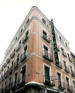 Centro Fuencarral 52 Hotell 3*