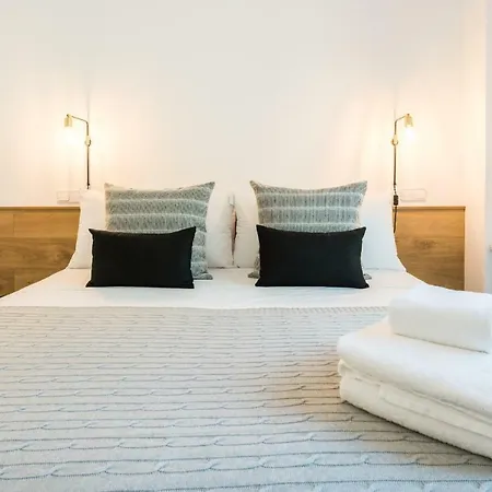 Plaza De Espana Skyline Apartment *