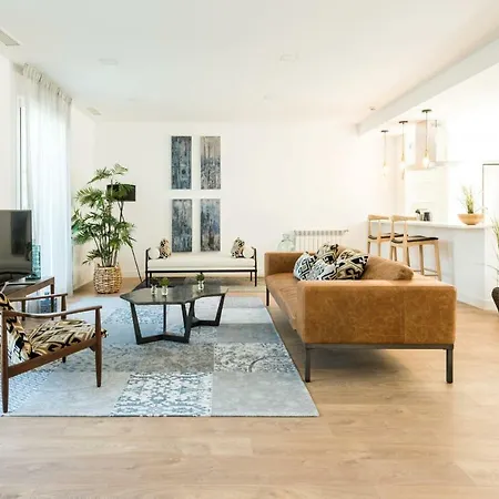 Plaza De Espana Skyline Apartment Madrid
