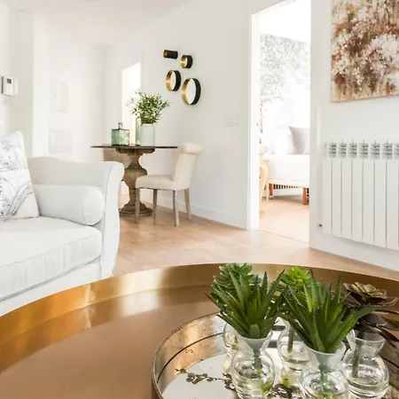 Plaza De Espana Skyline Apartment Madrid
