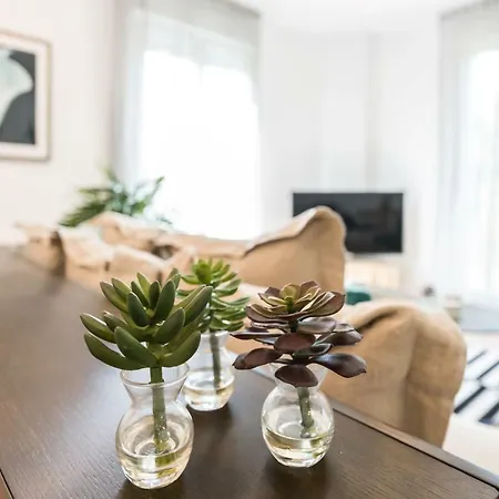 Plaza De Espana Skyline Apartment