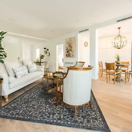 Plaza De Espana Skyline Apartment Madrid