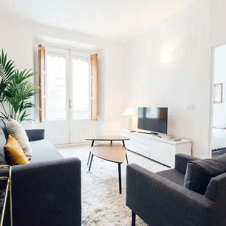 San Bernardo, 39 Apartment *
