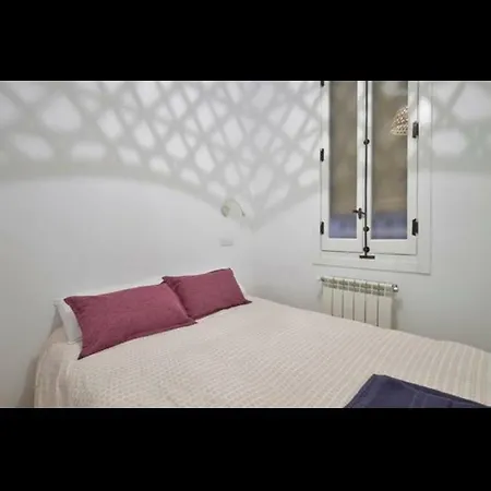 Apartamento 132 Calle De Toledo Madrid