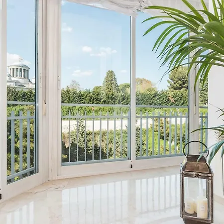 Bnbholder Majestic Atocha Station Apartment Madrid