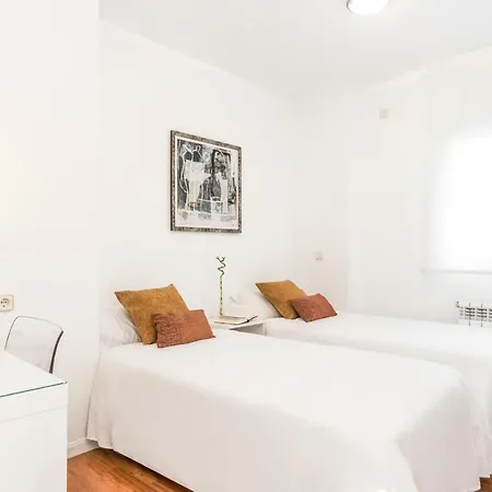 Bnbholder Majestic Atocha Station Apartment *