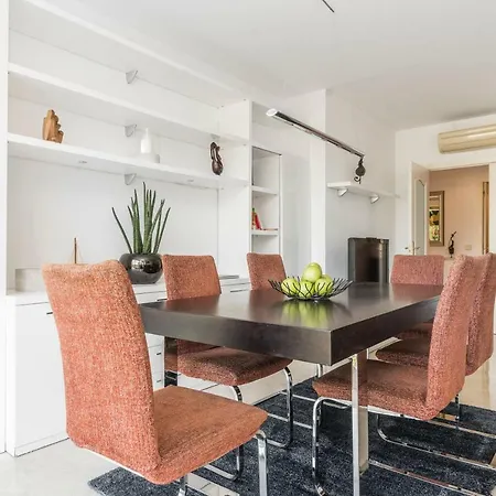 Apartment Bnbholder Majestic Atocha Station