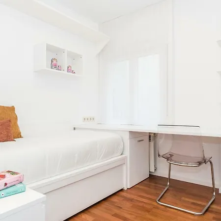 Apartment Bnbholder Majestic Atocha Station