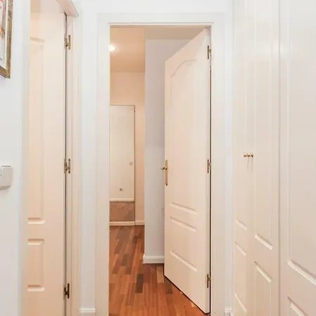 Apartment Bnbholder Majestic Atocha Station *