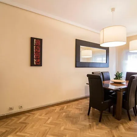 Apartment & Private Terrace Wifi + Aircon Madrid