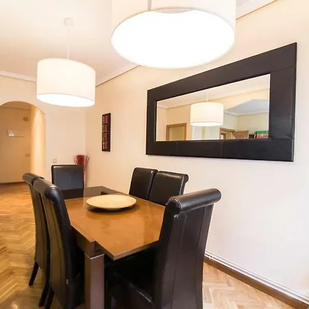& Private Terrace Wifi + Aircon Apartment Madrid