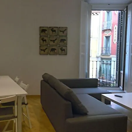 Moh Plaza Mayor 1 Apartment