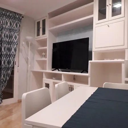 Fuencarral Apartment *