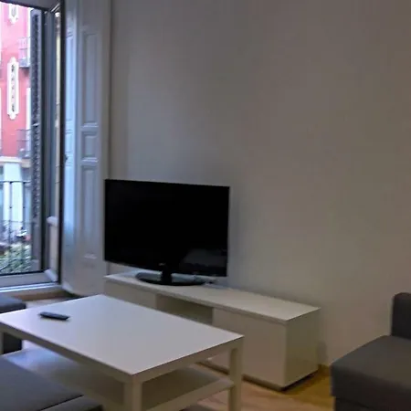 Apartment Moh Plaza Mayor 1 *