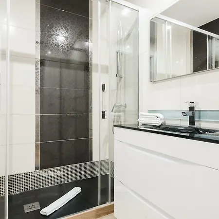 Charming Puerta De Toledo Iv Apartment