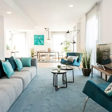 Plaza De Espana Skyline Apartment *