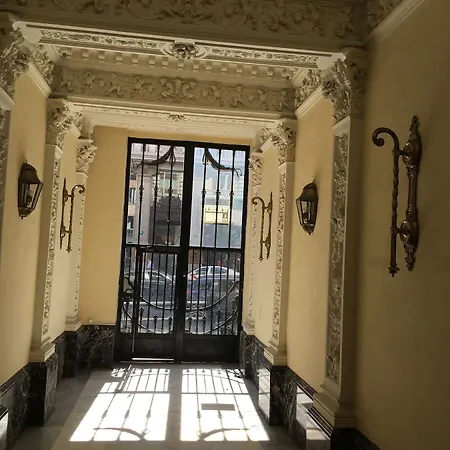 Gran Via The Palmer House Guest house 3*