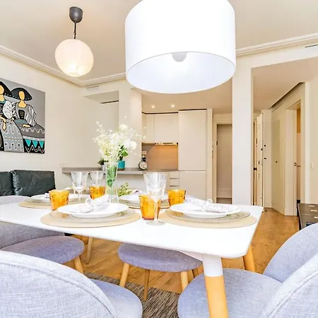Luxurious In Calle Atocha By Batuecas *