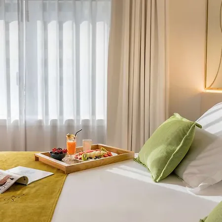 Barcelo Torre De 5* Madrid