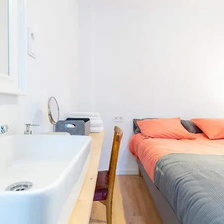 Independent Close To Ifema Y Aeropuertob Apartment *