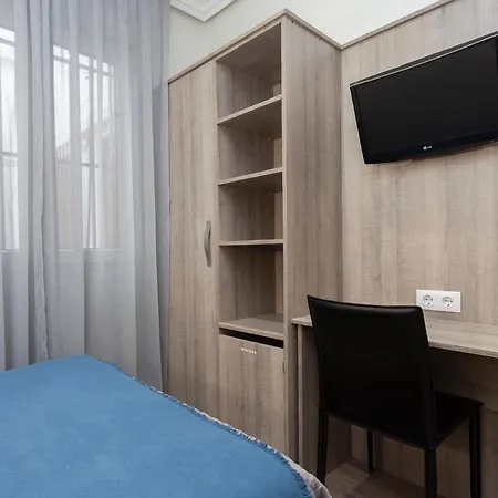Maria Luisa Otel 2*