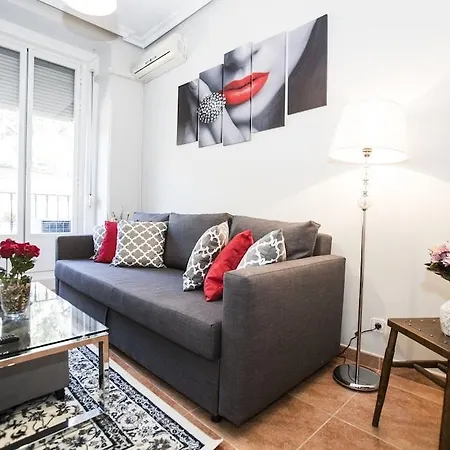 Apartamento Catedral De La Almudena Hotel 3*