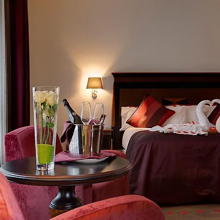 Hotell Crowne Plaza Airport