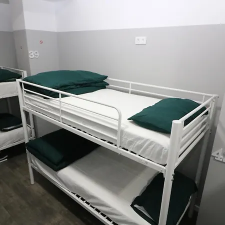 Hostal Downtown *