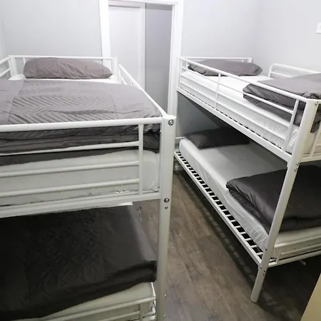 Downtown Hostal