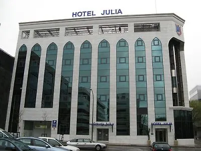Julia Hotel