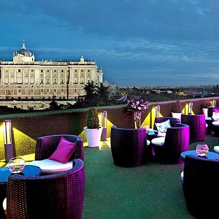 Apartosuites Jardines De Sabatini