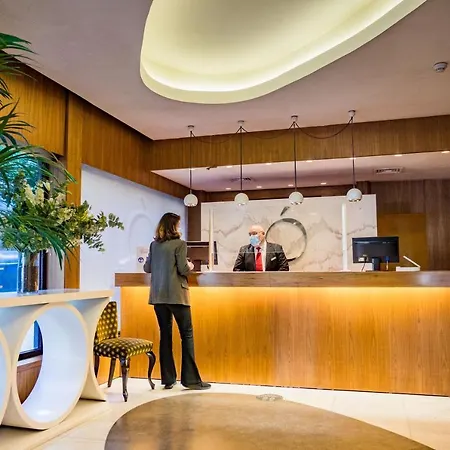 Opera Hotel