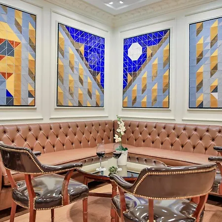 Hotel Opera