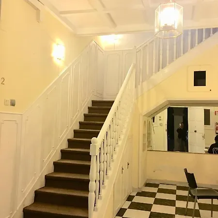 Olivos Hostel *