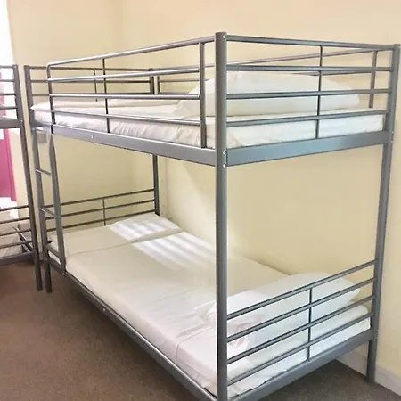 Olivos Hostel Madrid