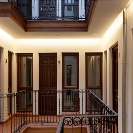 Apartment Con Encanto En La Latina Madrid