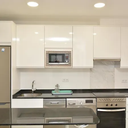 4torres Homes - Sofia Apartment