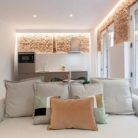 Con Encanto En La Latina Apartment *