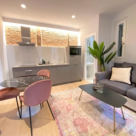 Apartment Con Encanto En La Latina Madrid