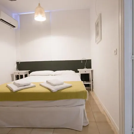 Apartment Urban Vida Carretas Madrid