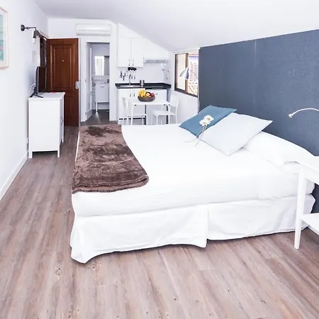 Urban Vida Carretas Apartment Madrid