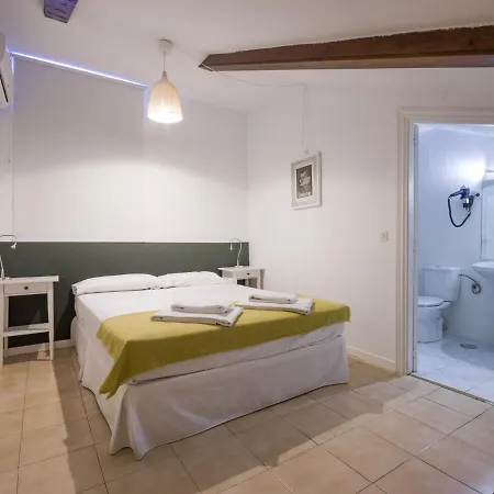 Apartment Urban Vida Carretas Madrid