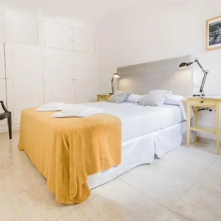 Urban Vida Carretas Apartment