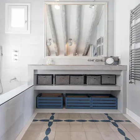 Bnbholder Refined Duplex Malasana Madrid