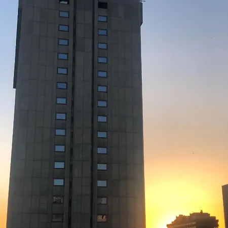 Apartamento Bernabeu, Precioso Y Alegre Entero *
