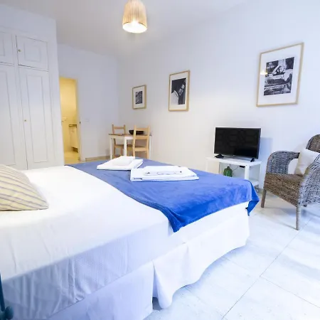Apartment Urban Vida Carretas Madrid