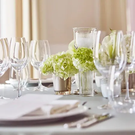 Four Seasons Hotel