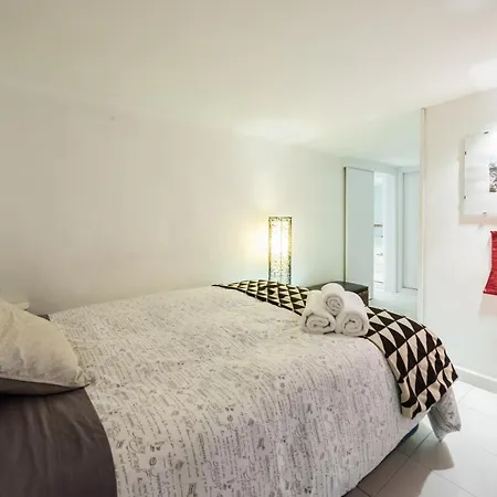 El Pasaje De Montesa Apartment