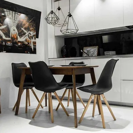 Esperanza Modern & Luxury Space Near Plaza Mayor Apartment