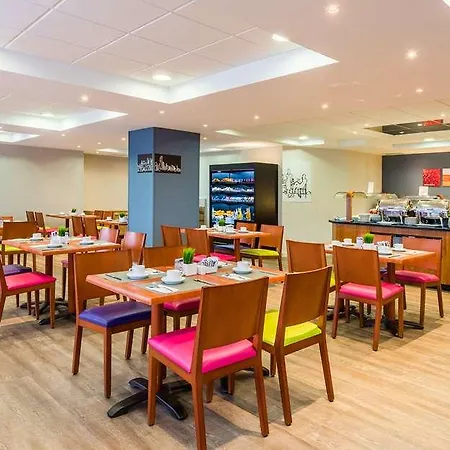 Centro, Affiliated By Melia Otel 3*
